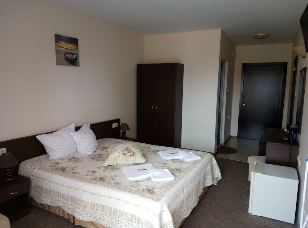 Фото Family Hotel Kandrovi