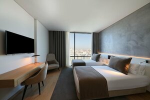 Гостиница Iberostar Selection Lisboa