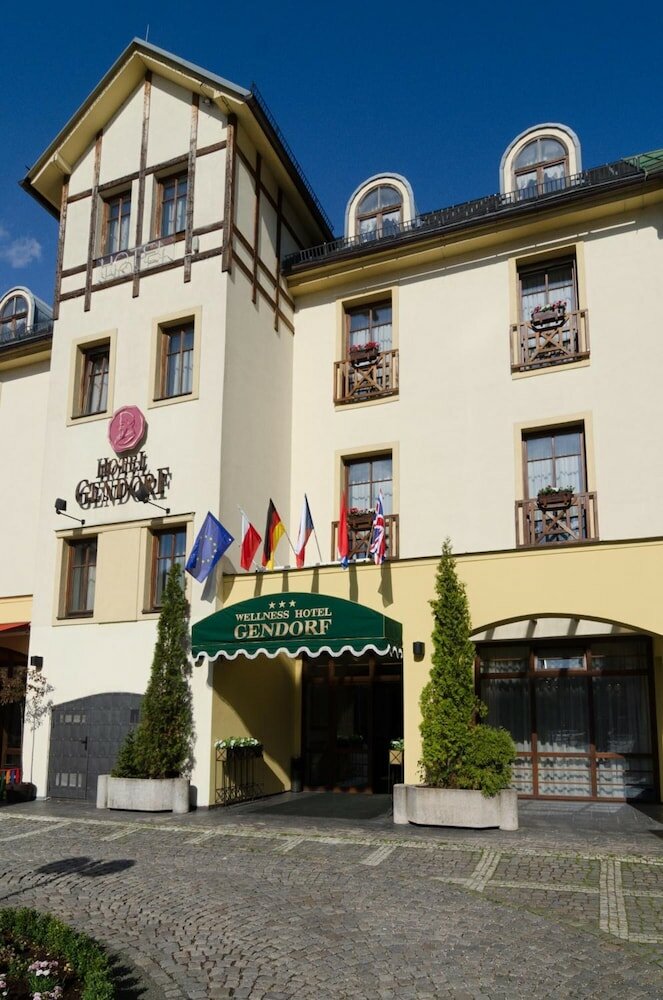 Фото Hotel Gendorf