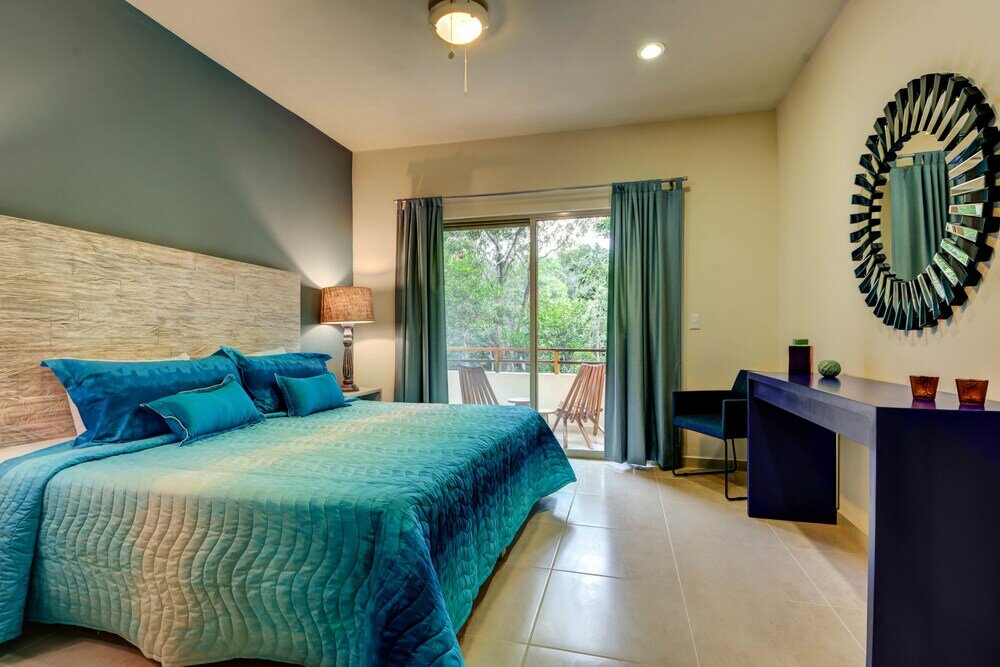 Фото Blue Beach 2 Brm apt sleeps 5