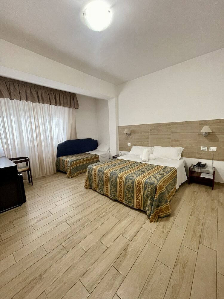 Фото Hotel La Bussola