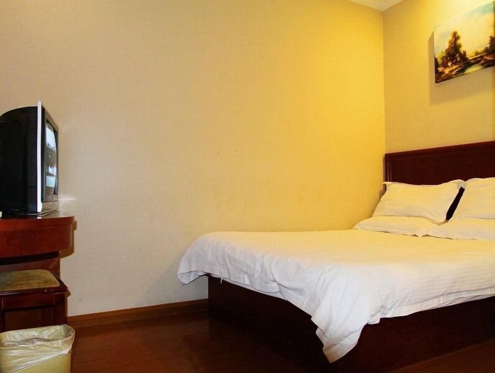 Фото GreenTree Inn Nantong Rugao Ninghai Road Express Hotel