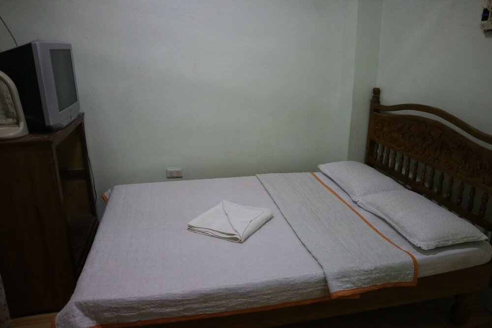 Фото Miles Pension House