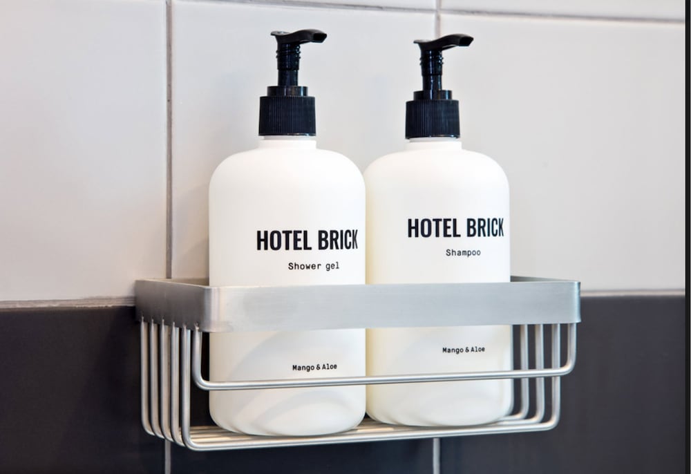 Фото Hotel Brick