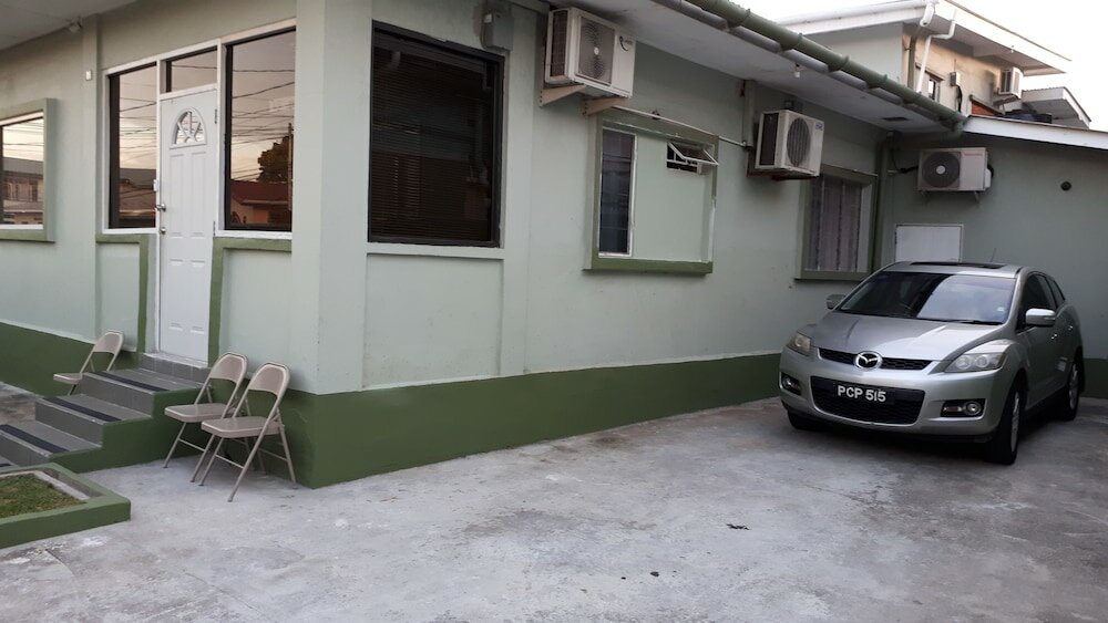 Фото Woodbrook on the Avenue