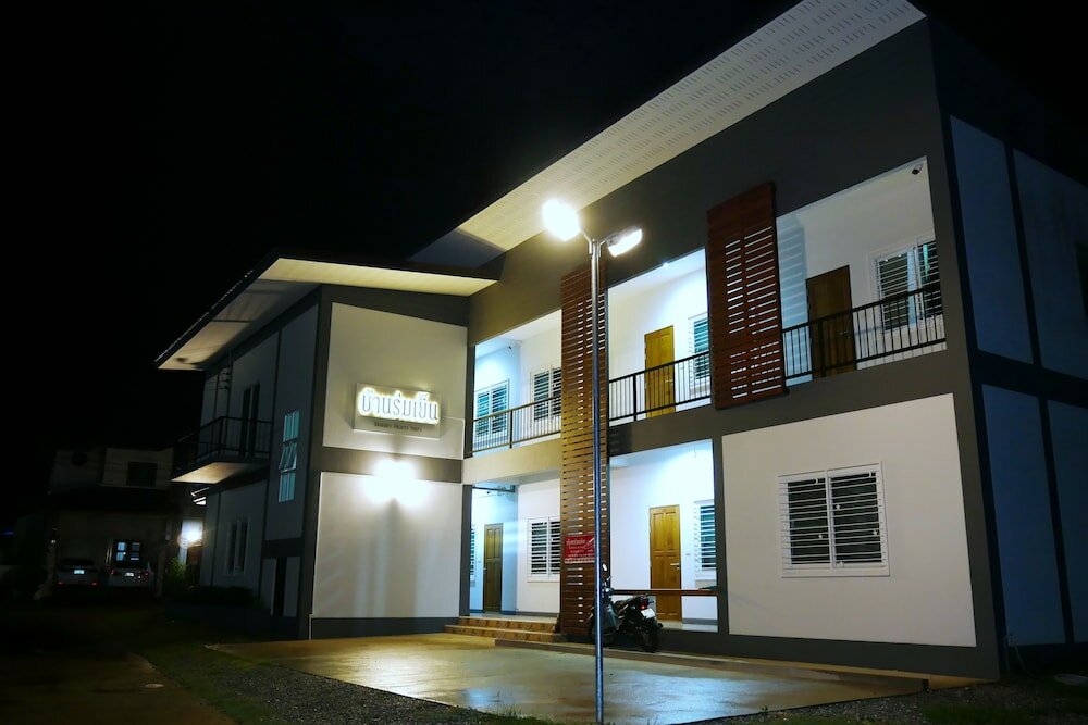 Фото Bann Romyen Klang Dong