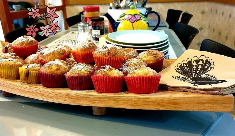 Фото Piwaka Lodge and Backpackers