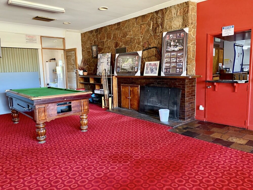 Фото Coonalpyn Hotel