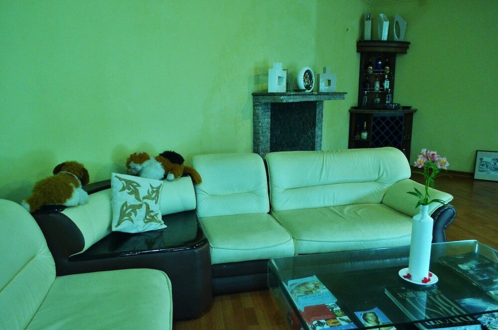 Фото HillCrest Villa