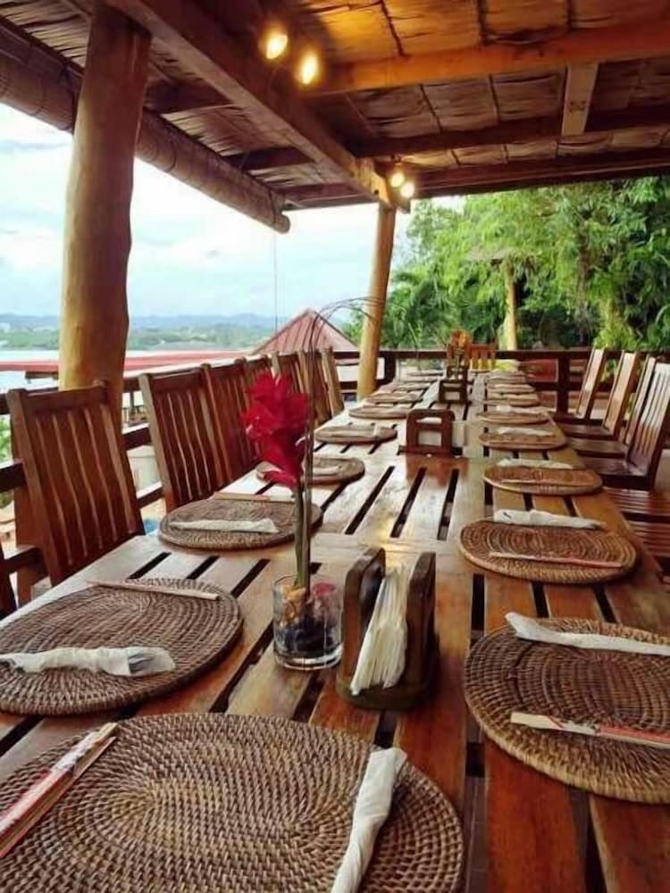 Фото Cliffside View Hotel