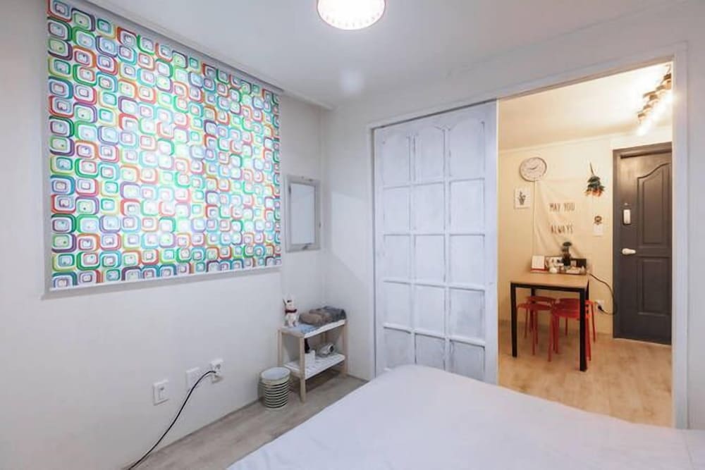 Фото Kiki House 2 Hongdae Stn