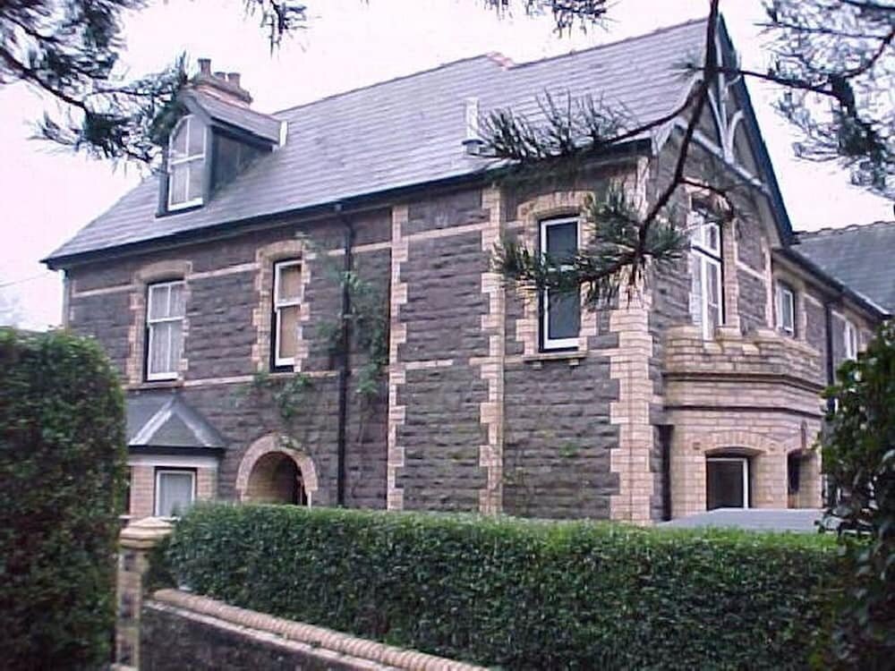 Hotel Ryvington Apartments, Abergavenny, photo