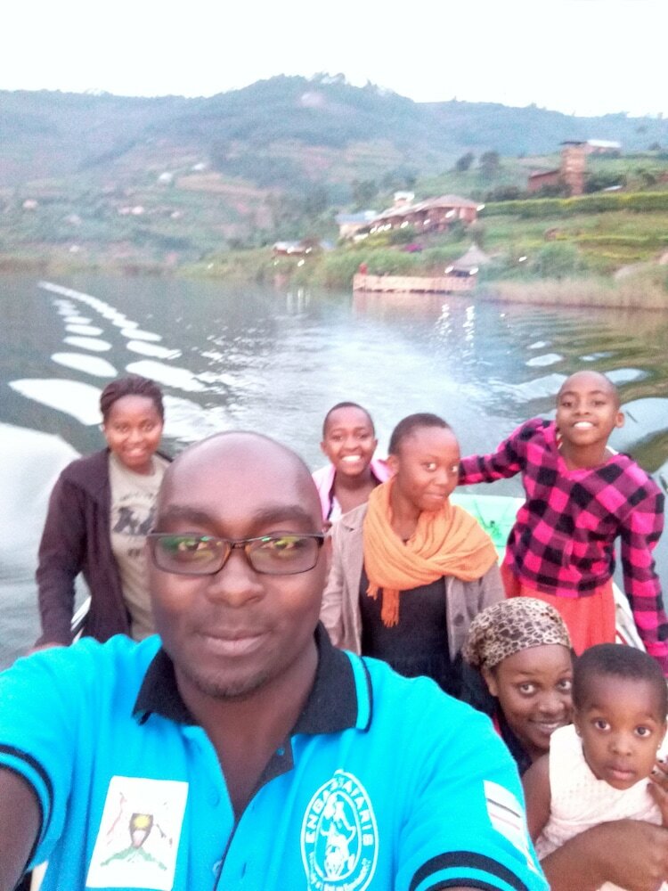 Фото Lake Bunyonyi Rock Resort