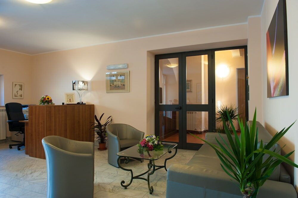 Фото Hotel Capranica