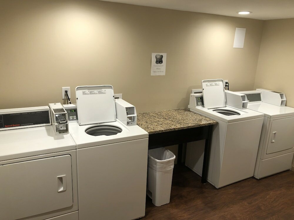 Фото Allen Park Motor Lodge