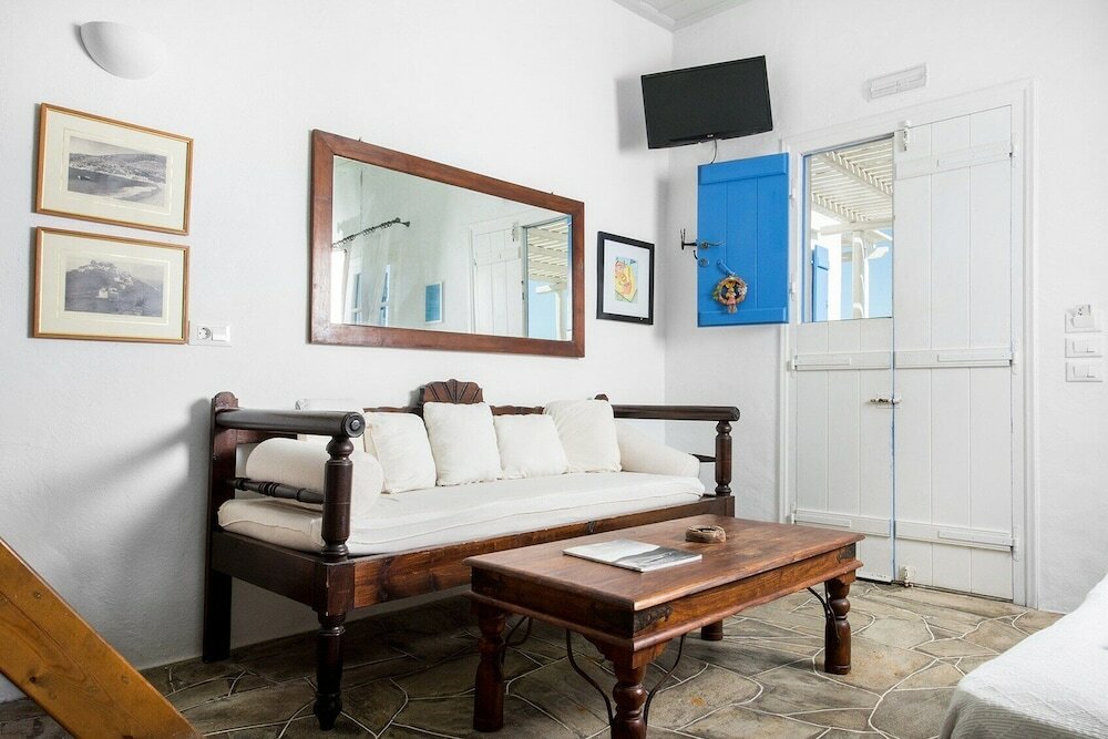 Фото Lighthouse Hotel