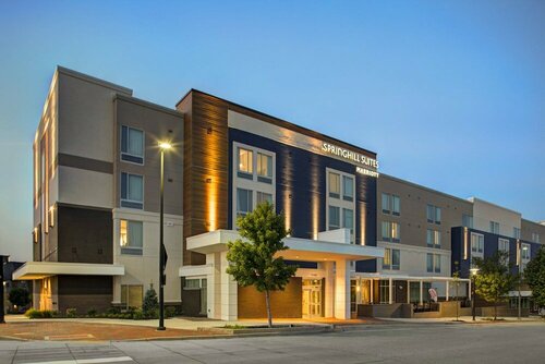 Гостиница SpringHill Suites by Marriott Kansas City Lenexa City Center в Ленексе