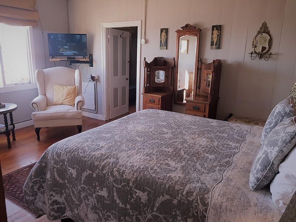 Фото Bedrock Lodge