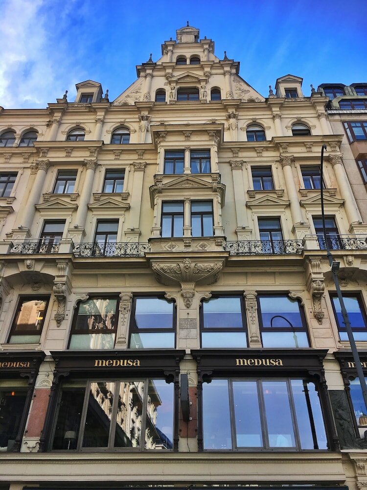 Фото отеля 1