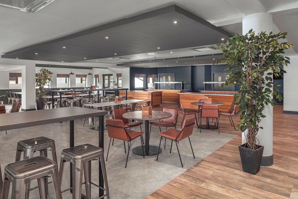 Фото The Willows Training Centre