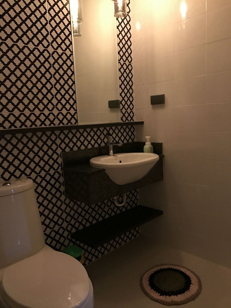 Фото The Link Onnut by May