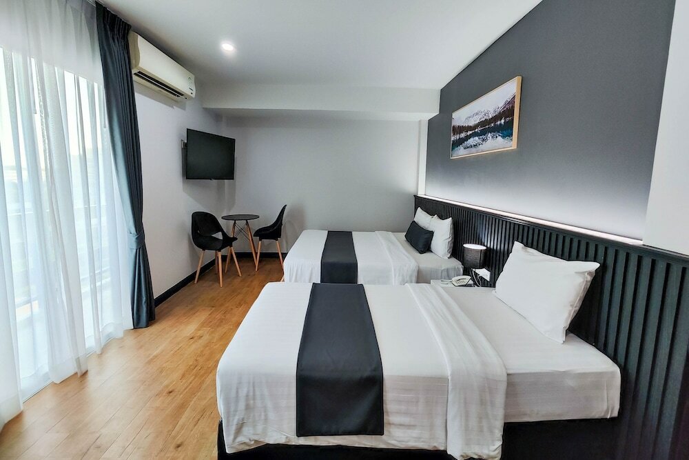 Фото Sea Breeze Residence