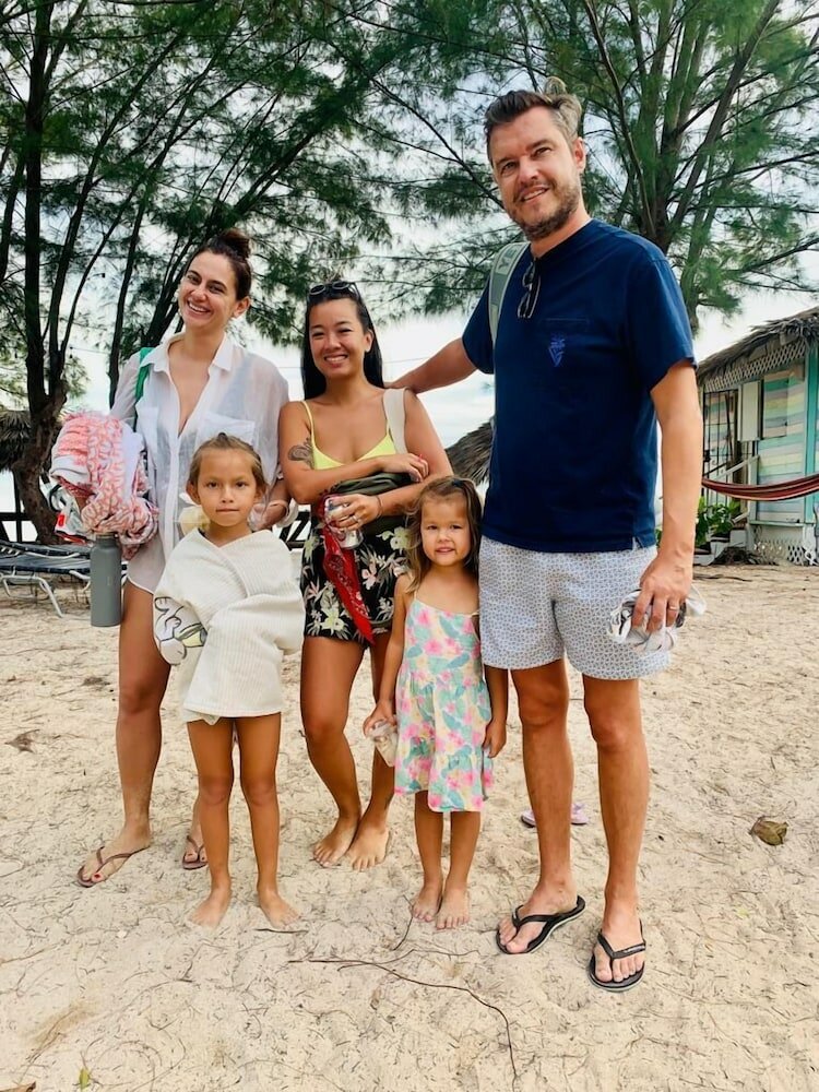 Фото Coral Harbour Beach House And Villas