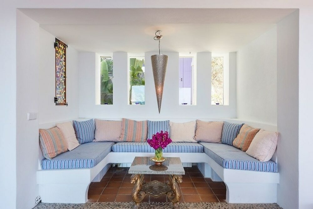 Фото Mallorca front line property sea access