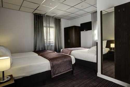 Гостиница Hotel Luxer в Амстердаме
