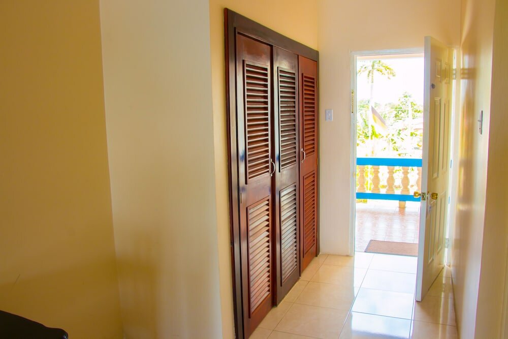 Фото Travellers Beach Resort