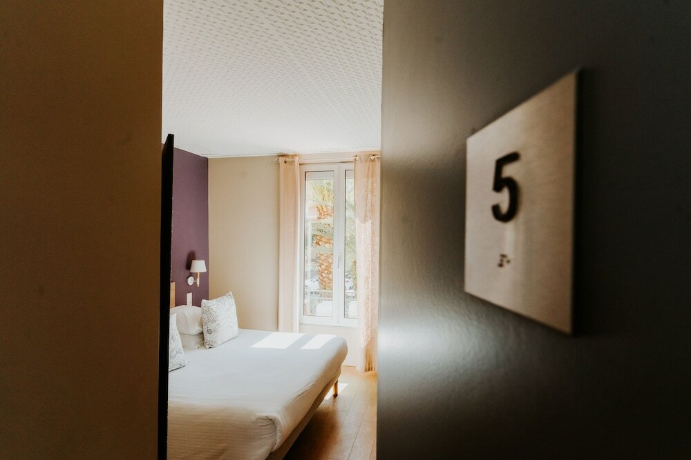 Фото Hotel Le Petit Castel