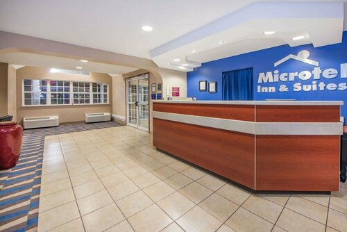 Гостиница Microtel Inn & Suites by Wyndham Miami