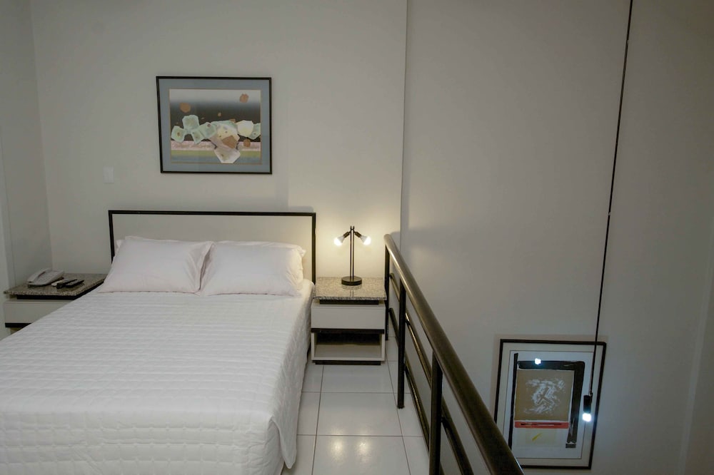 Фото Bristol Metropolitan Flat