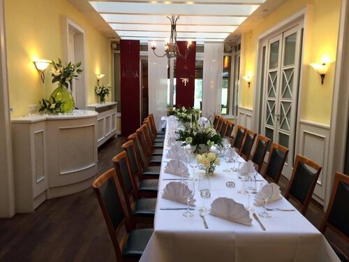 Гостиница Hotel-Restaurant Amadeus в Изернхагене