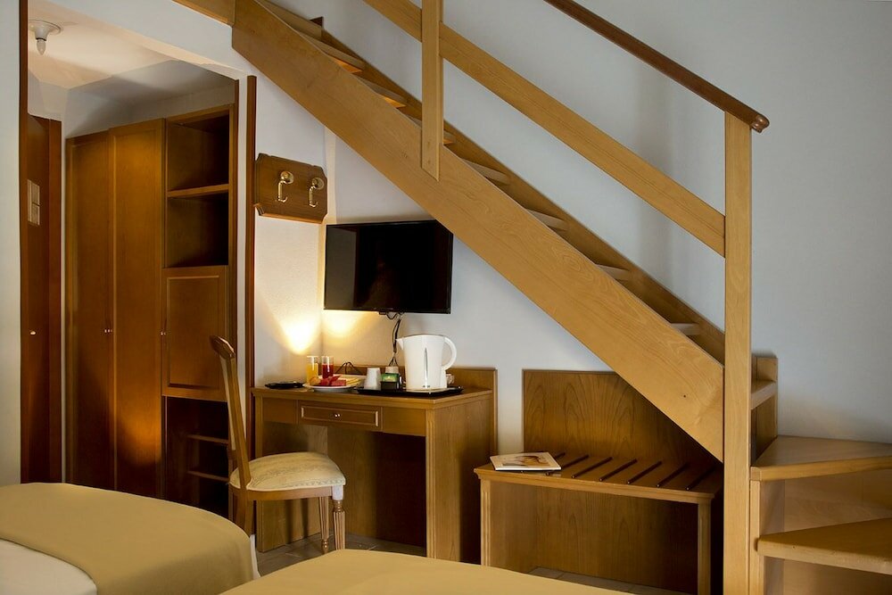 Фото Montespina Park Hotel