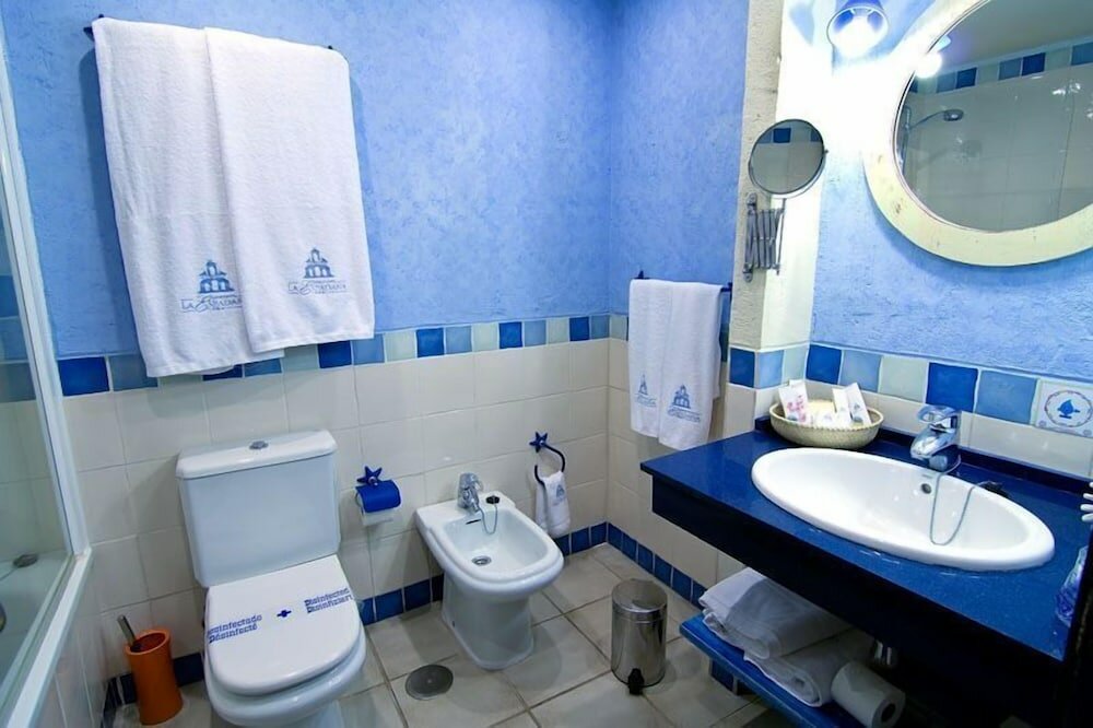 Фото Aparthotel La Espadaña