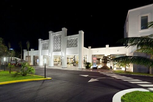 Внешний вид отеля Riu Chiclana - All Inclusive в Чиклана-де-ла-Фронтере, фото 3