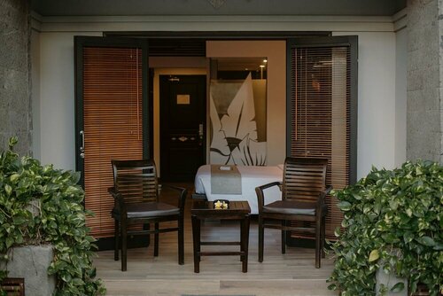 Гостиница The Vira Bali Boutique Hotel & Suite