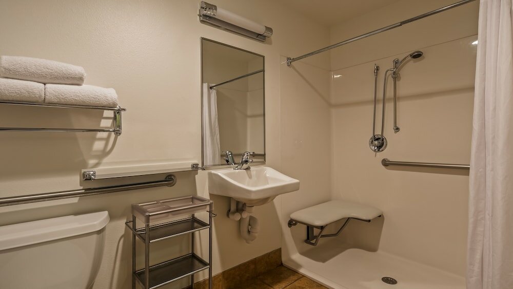 Фото Best Western Plus Eagleridge Inn & Suites