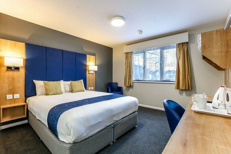 Гостиница Days Inn by Wyndham London Stansted Airport