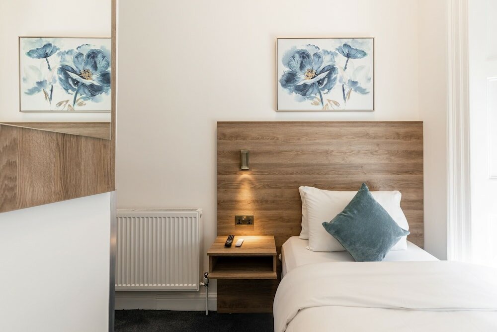 Фото Griffin House Hotel