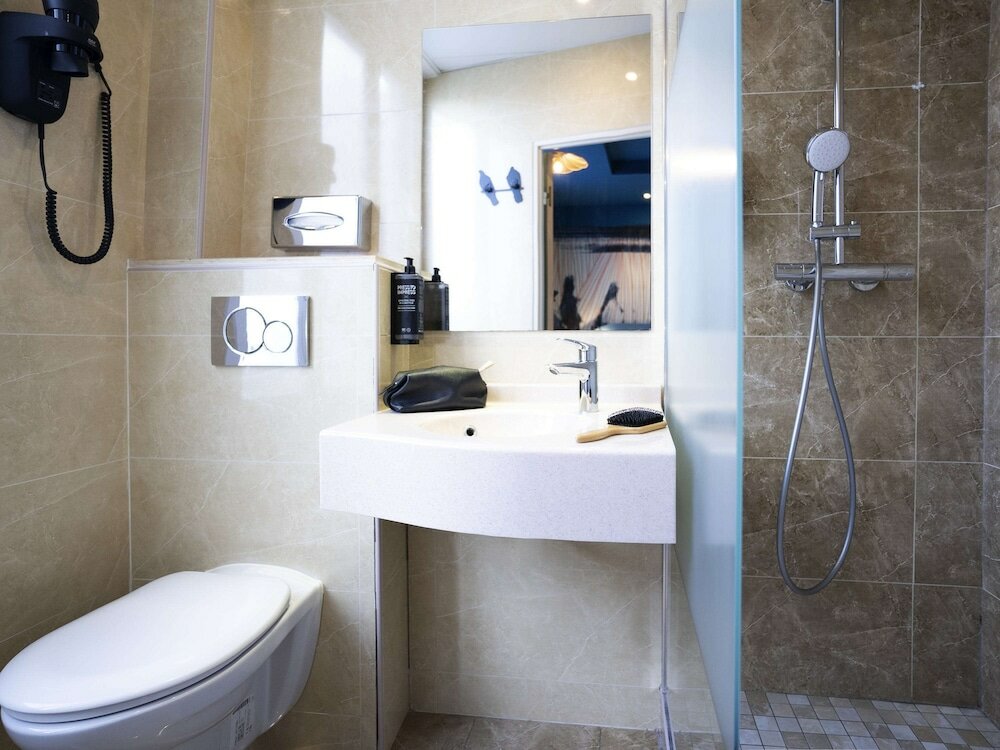 Фото Ibis Styles Paris Batignolles