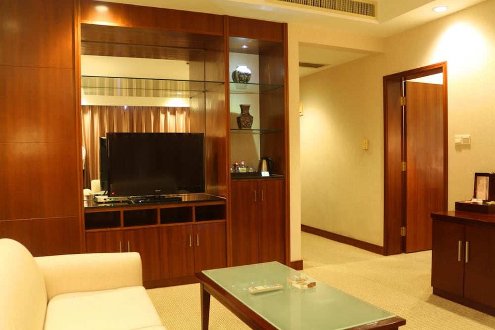 Фото Jinling Jingyuan Plaza