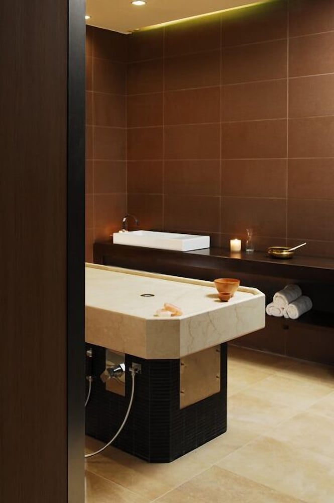 Фото Ambasciatori Place Hotel