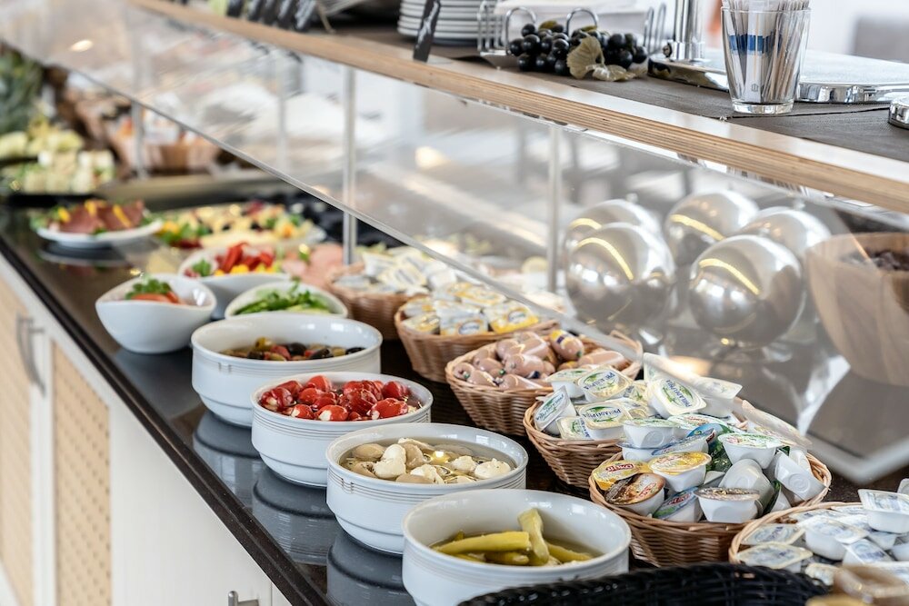 Фото Hotel Demas Unterhaching