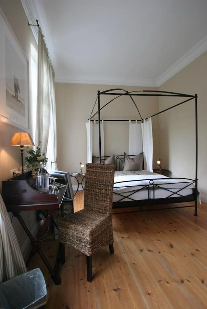 Фото Hotel Hochzeitshaus