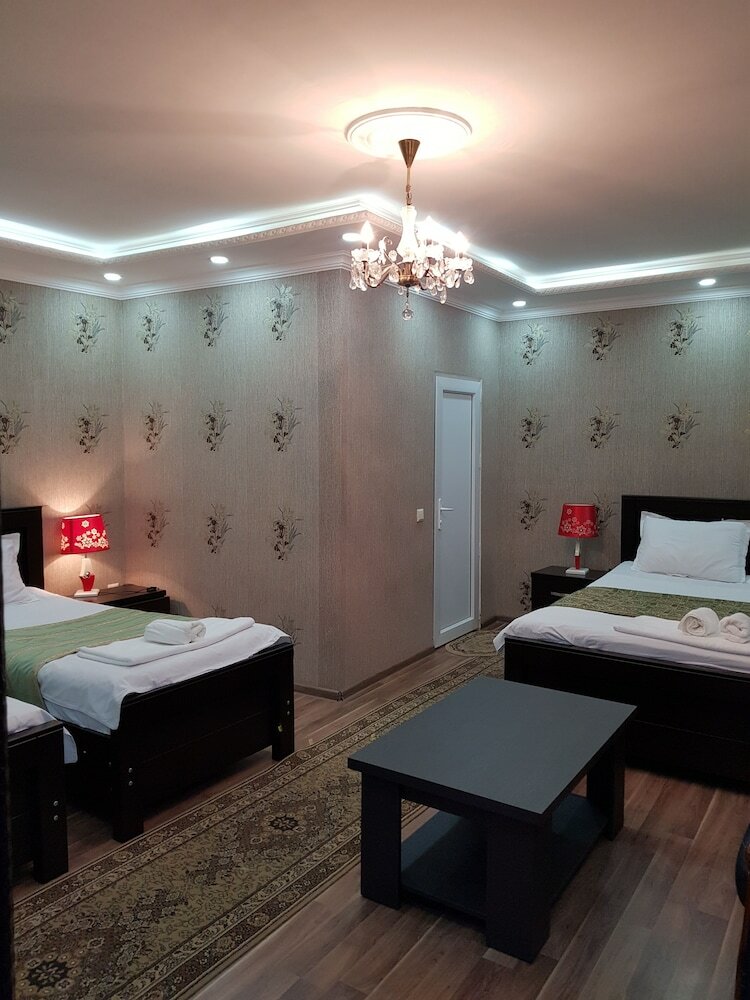 Фото Hotel Mariana