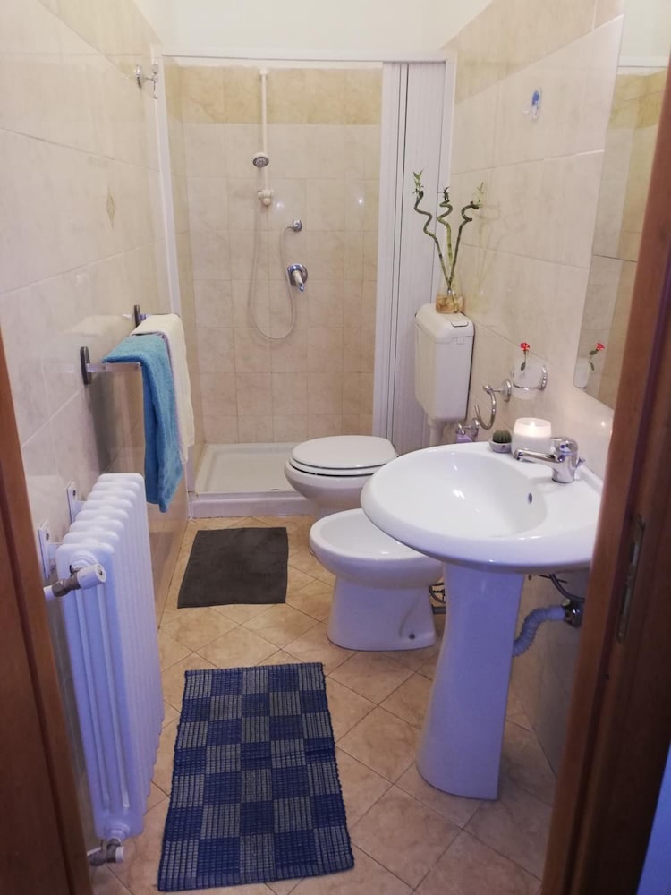 Фото Guglielmo Room's B&b