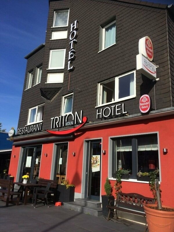 Гостиница Apartmenthaus Triton в Кёльне