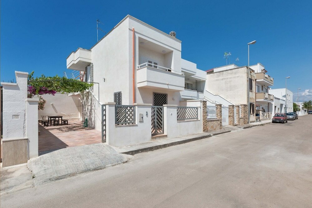 Фото Dodger House